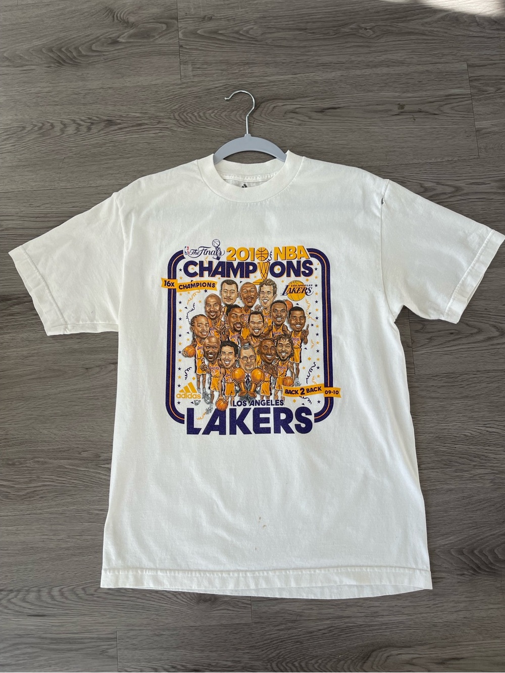 Vtg 2010 NBA Lakers championship shirt